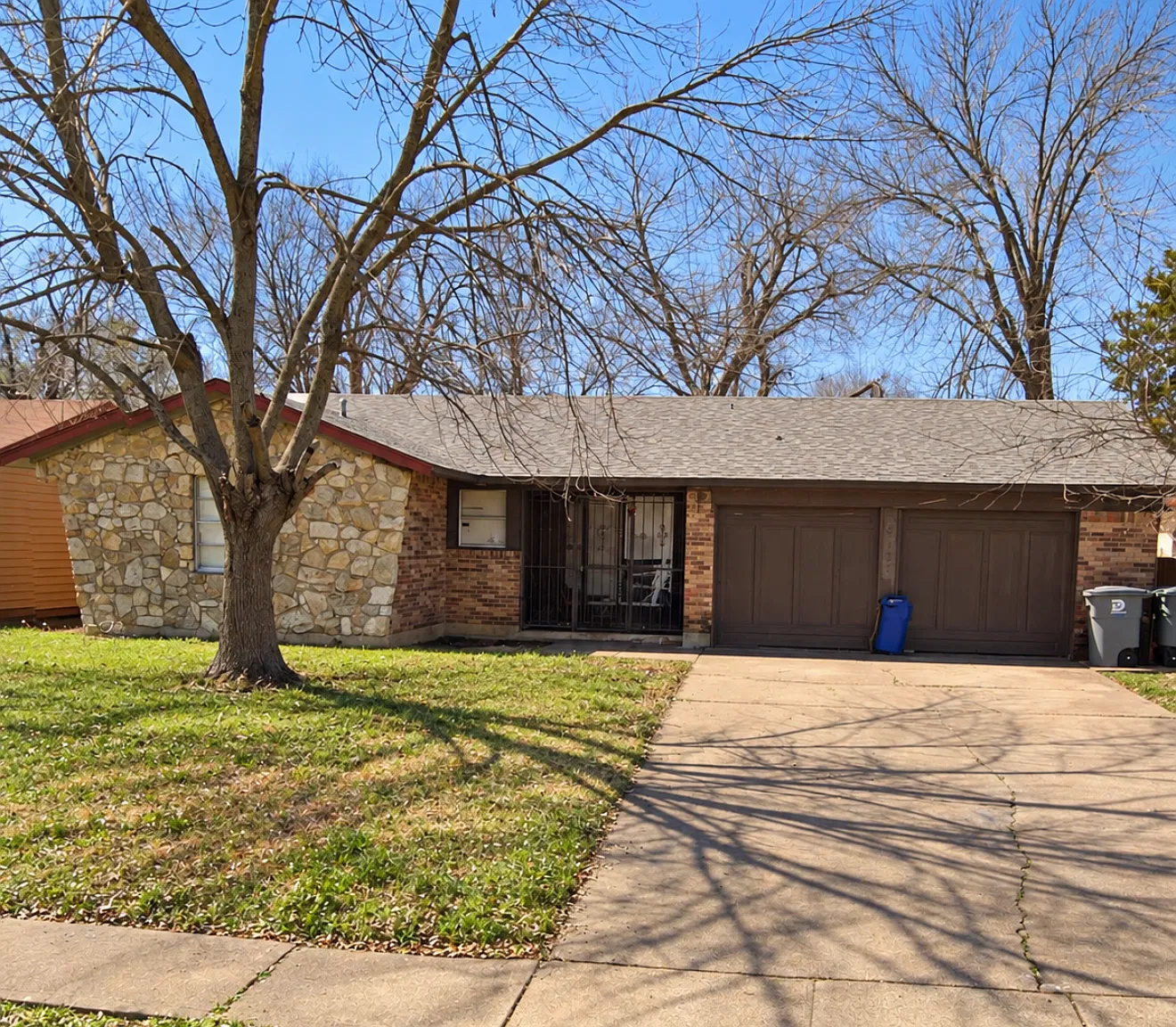 4 bed, 2.0 bath, 1380 sqft, $1,950 — Photo 1