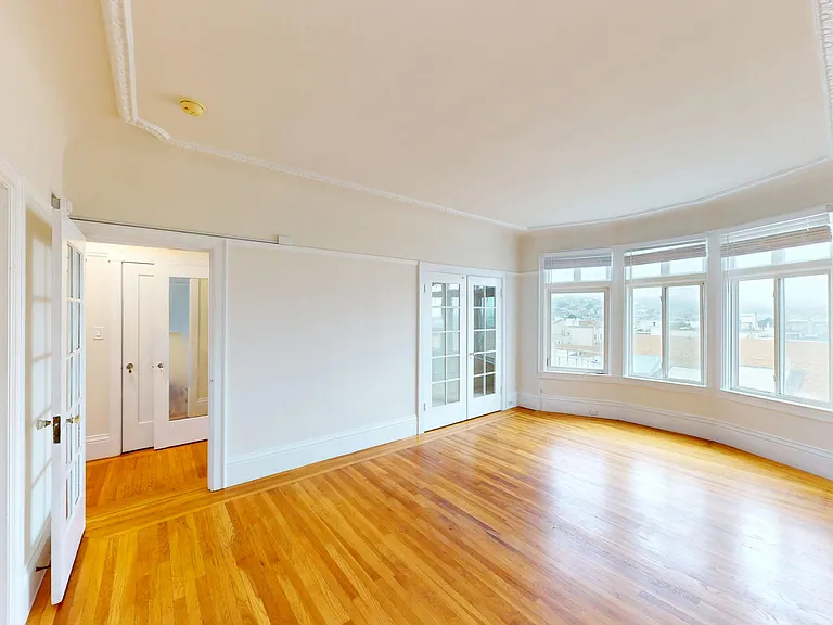 2945 Van Ness Ave #10 — Photo 1