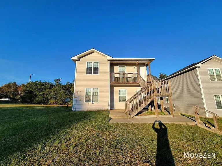 1076 Norris Rd — Photo 5