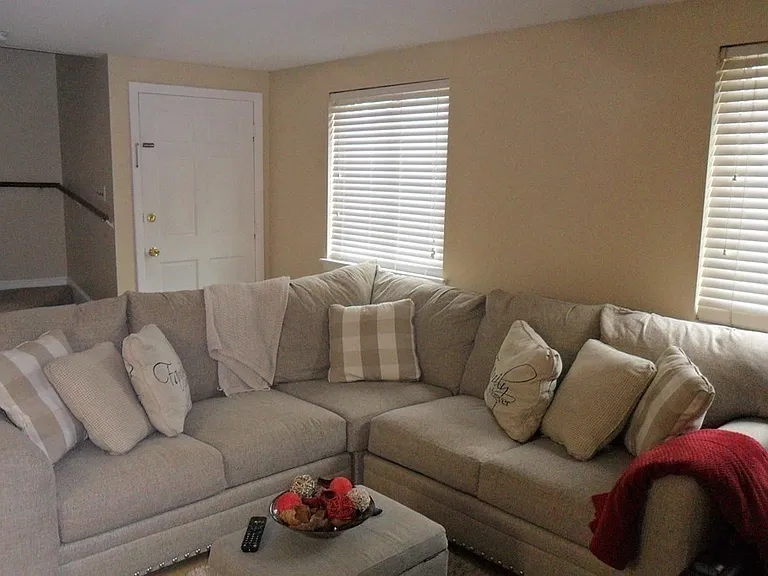126 Wilson Dr #126 — Photo 4