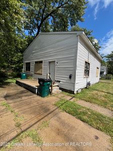 707 Isbell St, Lansing, MI, 48910