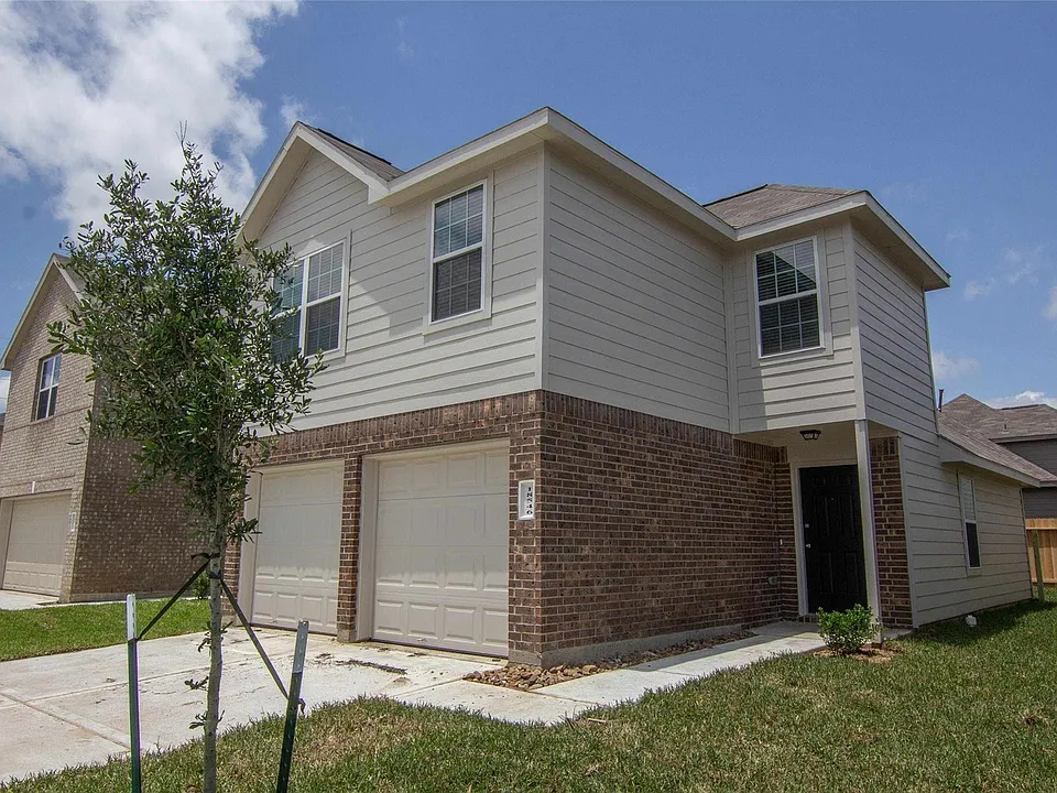 18546 Rock Flats Ravine Dr