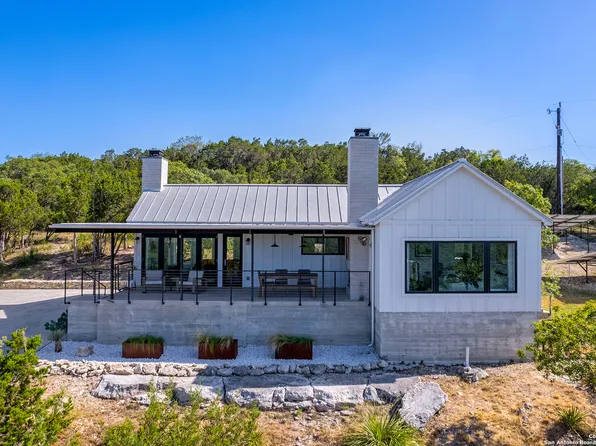 8820 Saddle Trail, San Antonio, TX 78255