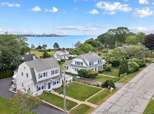 15 Haigh Ave E, Niantic, CT 06357