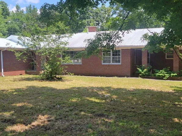 224 Bible Grove Rd, Lexington, TN 38351