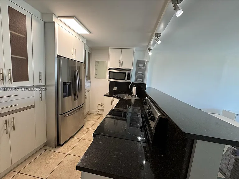 100 Bayview Dr #309 — Photo 11
