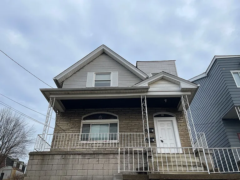 148 Gray St #2 — Photo 16