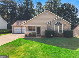 8 Oak St, Newnan, GA 30263