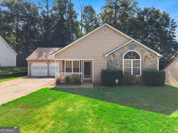 8 Oak St, Newnan, GA 30263
