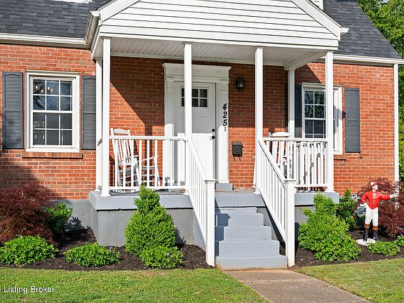 3rd image of 425 Wendover Ave