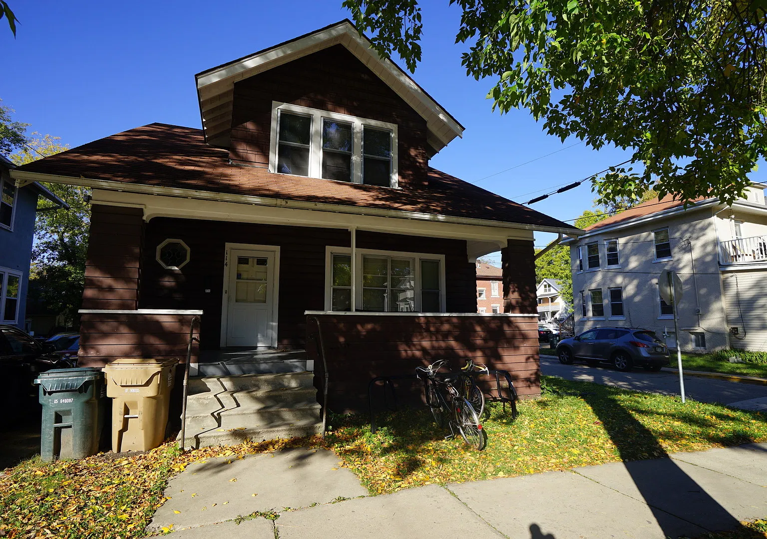 114O — Photo 1