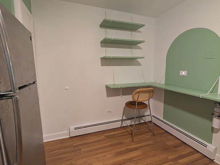 6361 N Paulina St #1B — Photo 4
