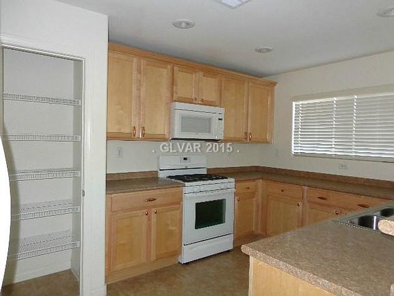 3rd image of 7424 Clifton Gardens St