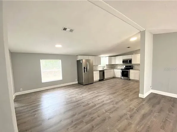 6886 W Edgewood Ln, Homosassa, FL 34448