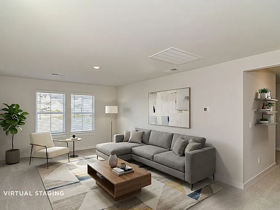4th image of 1333 Bluffton Cir