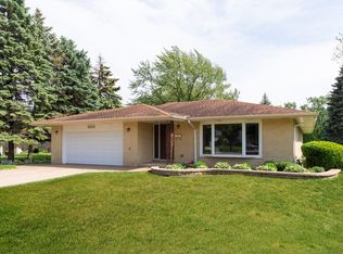 3303 Central Rd, Rolling Meadows, IL 60008