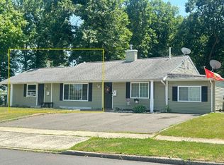 121 Winthrop Rd #1F, Edison, NJ 08817