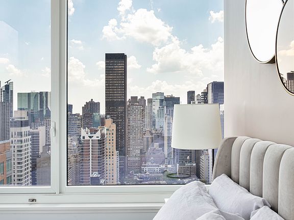 3rd image of 232 E 54th St APT 33B