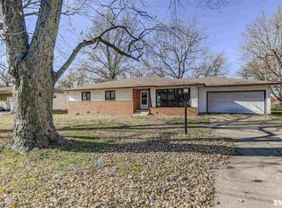 7 Melody Dr, Rochester, IL 62563