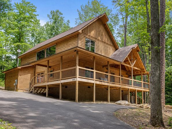 Log Cabin - Sevierville TN Real Estate - 8 Homes For Sale | Zillow