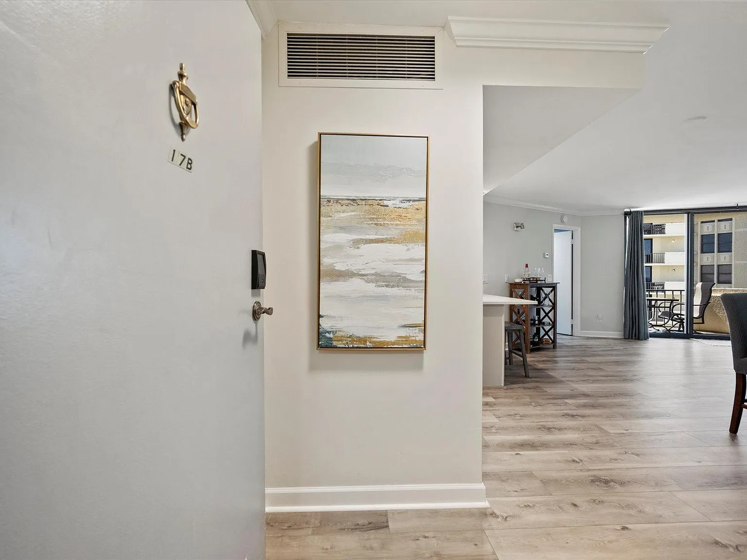 2 bed, 1219 sqft, $4,000 — Photo 3