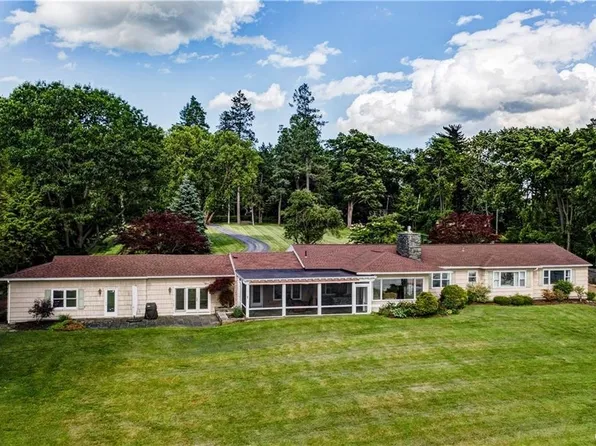 3143 E Lake Rd, Skaneateles, NY 13152