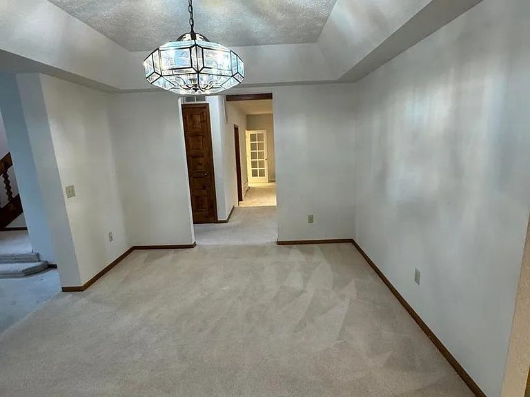 13710 Vern Dr — Photo 7