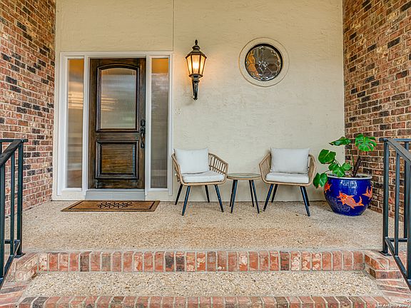 4th image of 13807 S Port Bluff