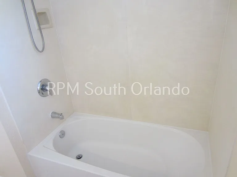8660 Buccilli Dr #201 — Photo 14