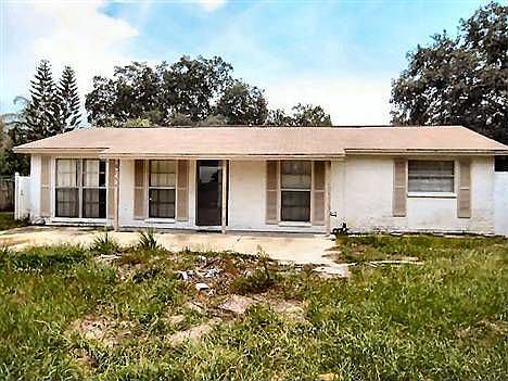 1st image of 6711 Runningwoods Dr