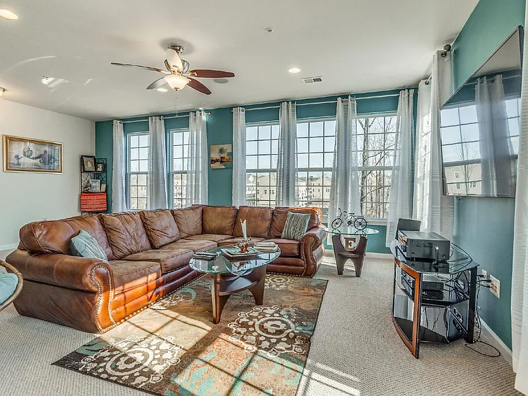 14755 Malloy Ct — Photo 6