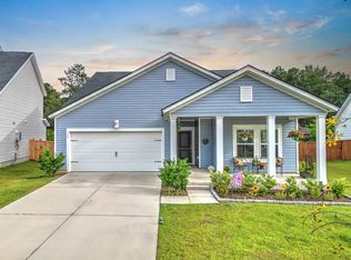 66 Red Bluff St, Summerville, SC 29483