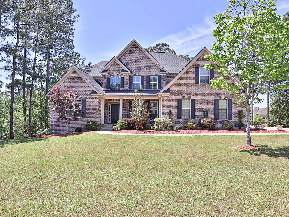 8015 Splendor Way