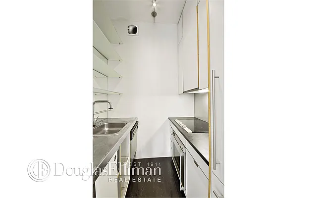 Rented by Douglas Elliman | media 18