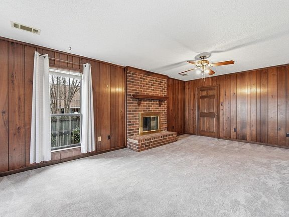 5th image of 3743 Shallowhill Dr