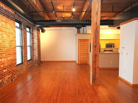3rd image of 230 W Tazewell St APT 307