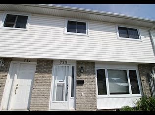 729 Parkview Cres, Cambridge, ON N3H 5A1