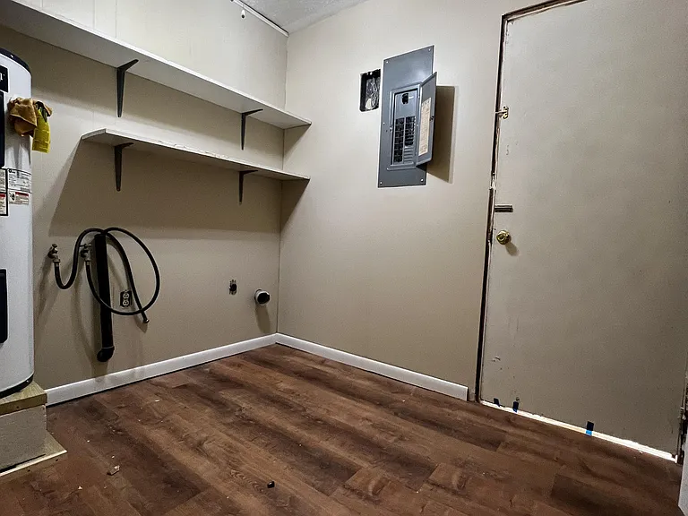 102 Brohard Dr — Photo 12
