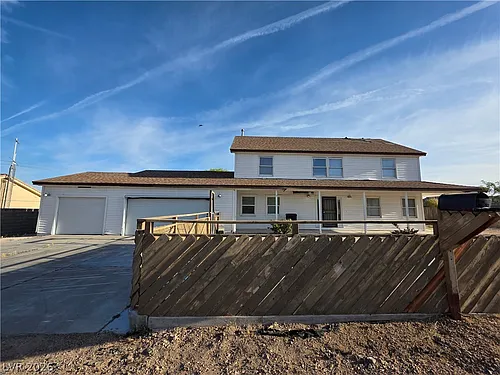 1590 Mustang Dr Photo 1
