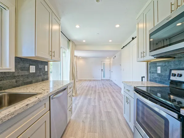 Calderon, 465 Calderon Ave APT 24, Mountain View, CA 94041