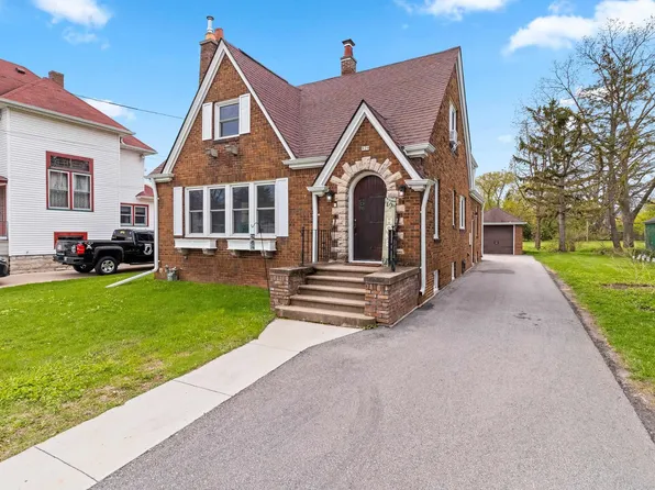 929 Merritt Ave, Oshkosh, WI 54901