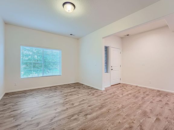 3rd image of 4964 Cathay Ct