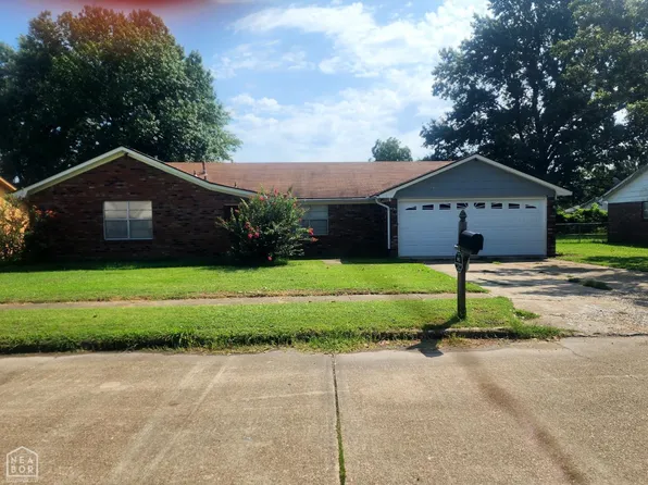 908 Gearing Pl, Blytheville, AR 72315
