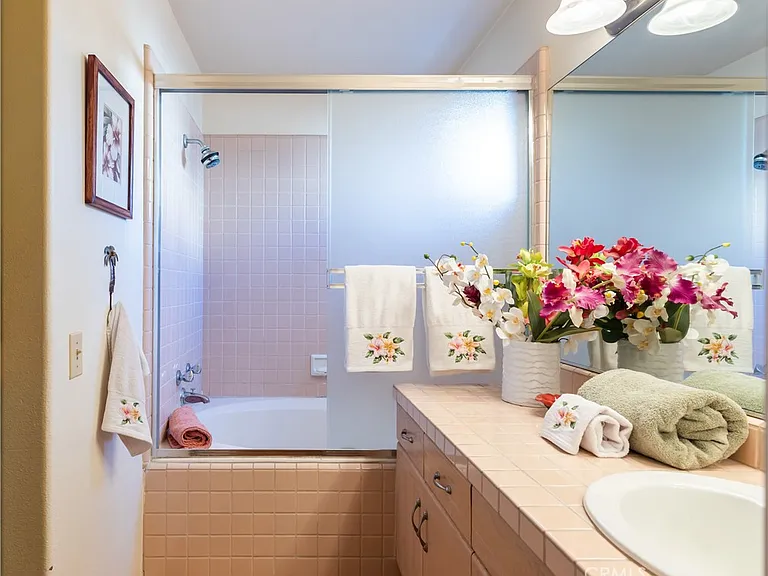 24421 Santa Clara Ave — Photo 28