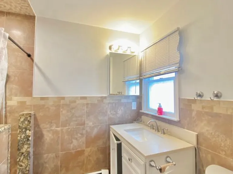 19 Hillcrest Ave — Photo 21