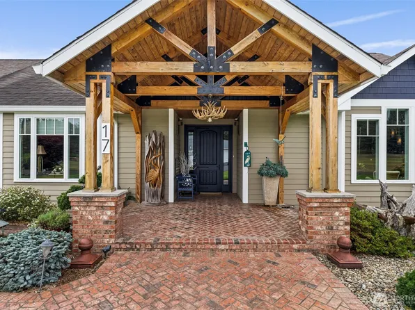 17 Goldau Road, Raymond, WA 98577