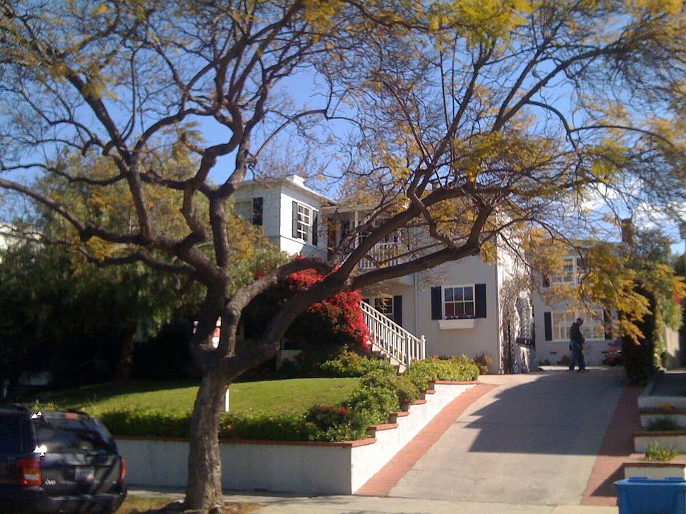 1st image of 1534 Veteran Ave