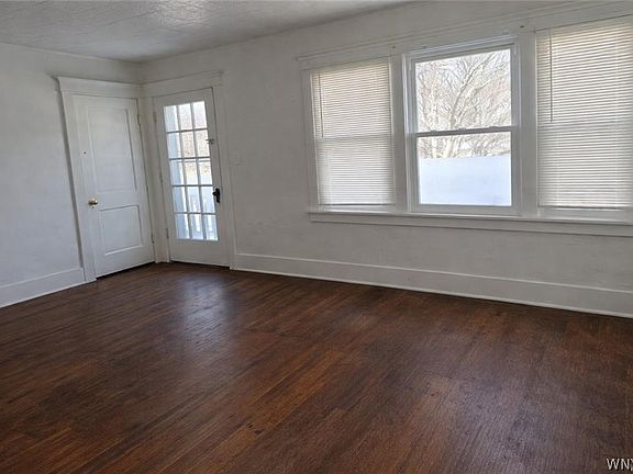 4th image of 196 Englewood Ave