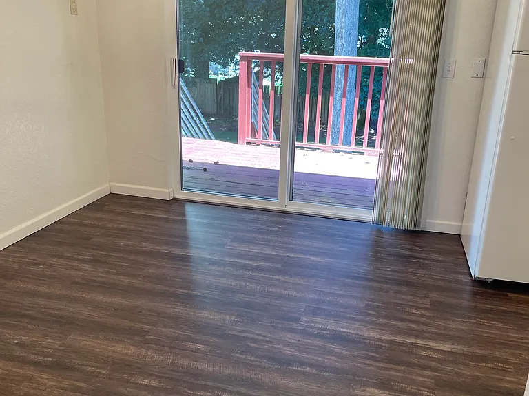 The Victorian — Photo 15