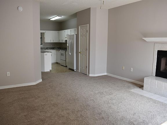 5th image of 1133 Bloodworth Ln